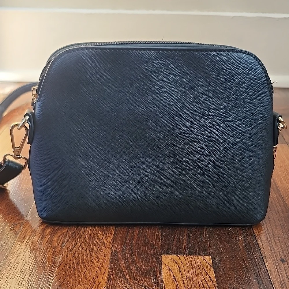 Elegant Black Crossbody Bag